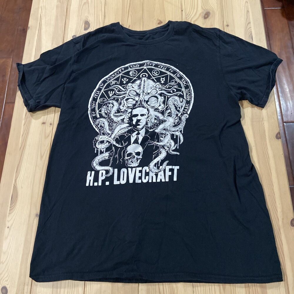 H.P. Lovecraft Cthulhu Black Medium Tshirt Black Occult Horror
